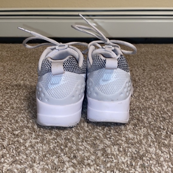 Nike Air Sneakers - Picture 5 of 5